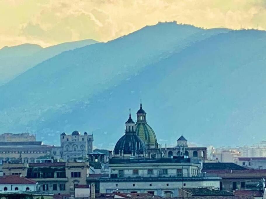 Donna Isabella A Ballaro Palermo Kültér fotó