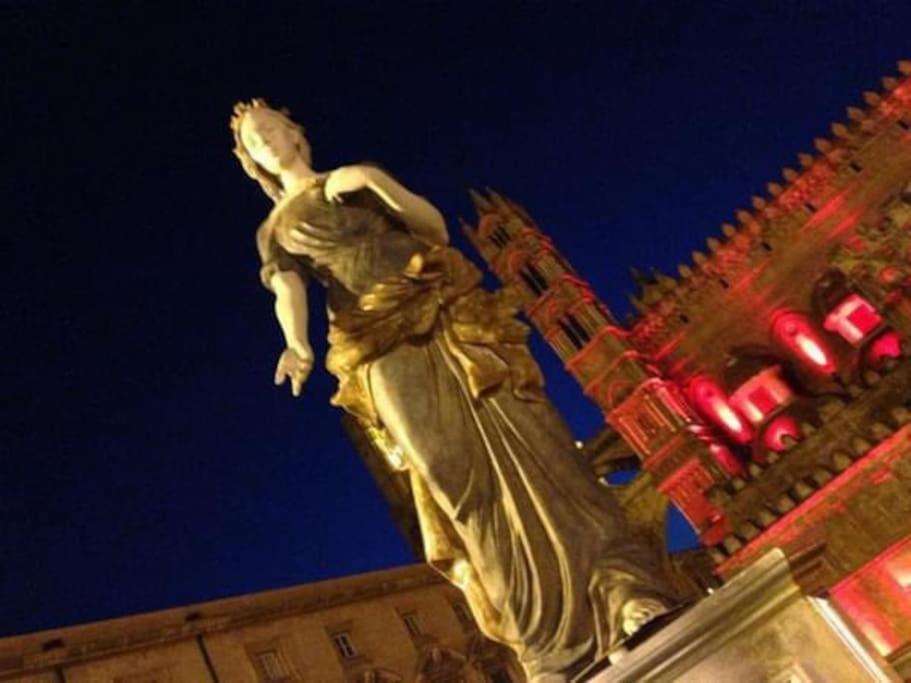 Donna Isabella A Ballaro Palermo Kültér fotó